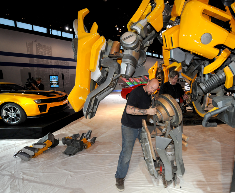 Illustration for article titled Transformers 2: Bumblebee II Camaro Gets A Close-Up